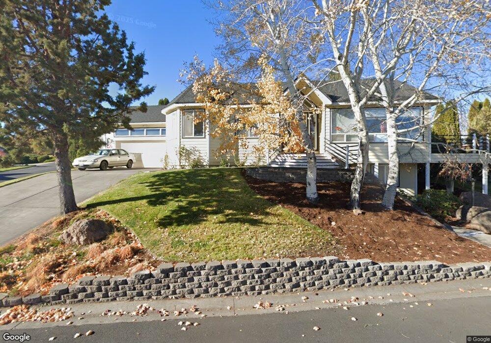 2435 SW 35th Dr, Redmond, OR 97756 - photo 1