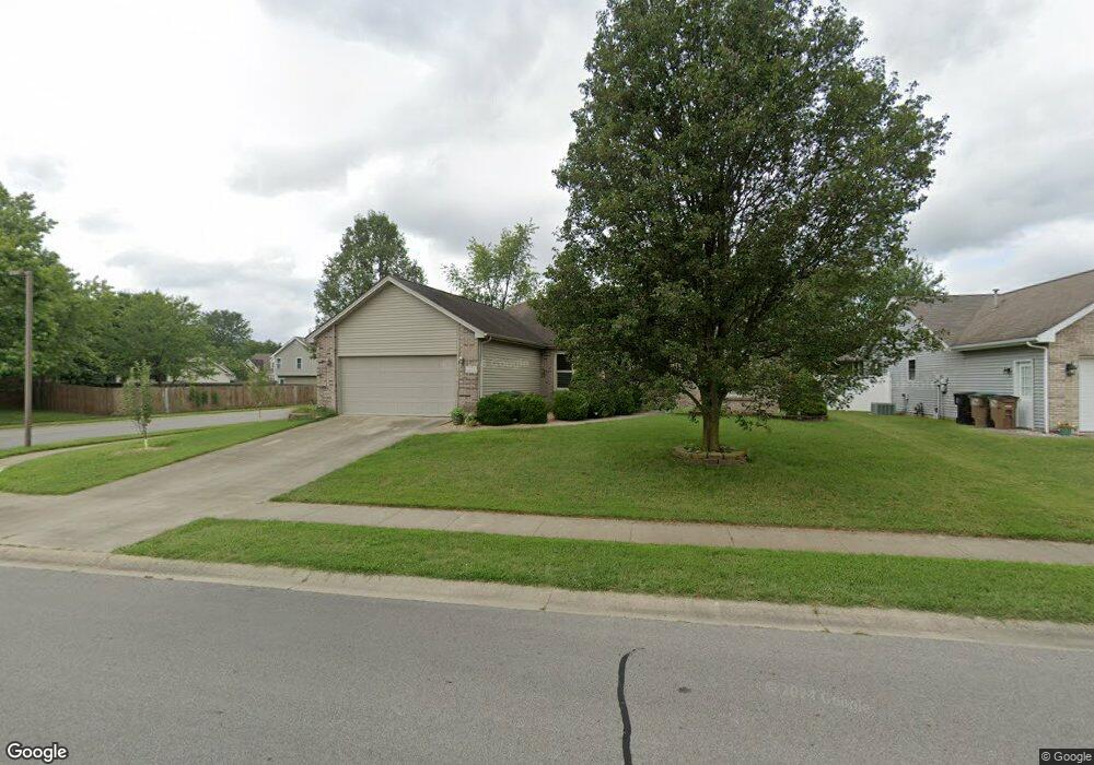 2278 Cameron Dr, Columbus, IN 47203 - photo 1