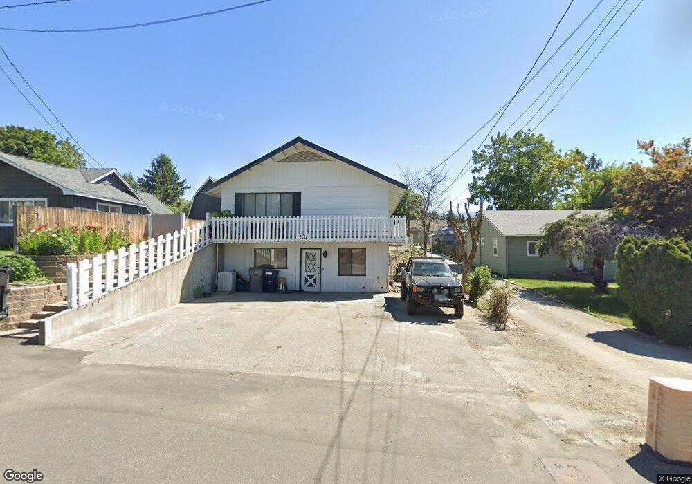 231 13th St NE, East Wenatchee, WA 98802 - photo 1