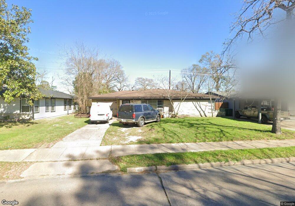 4614 Ella Blvd, Houston, TX 77018 - photo 1