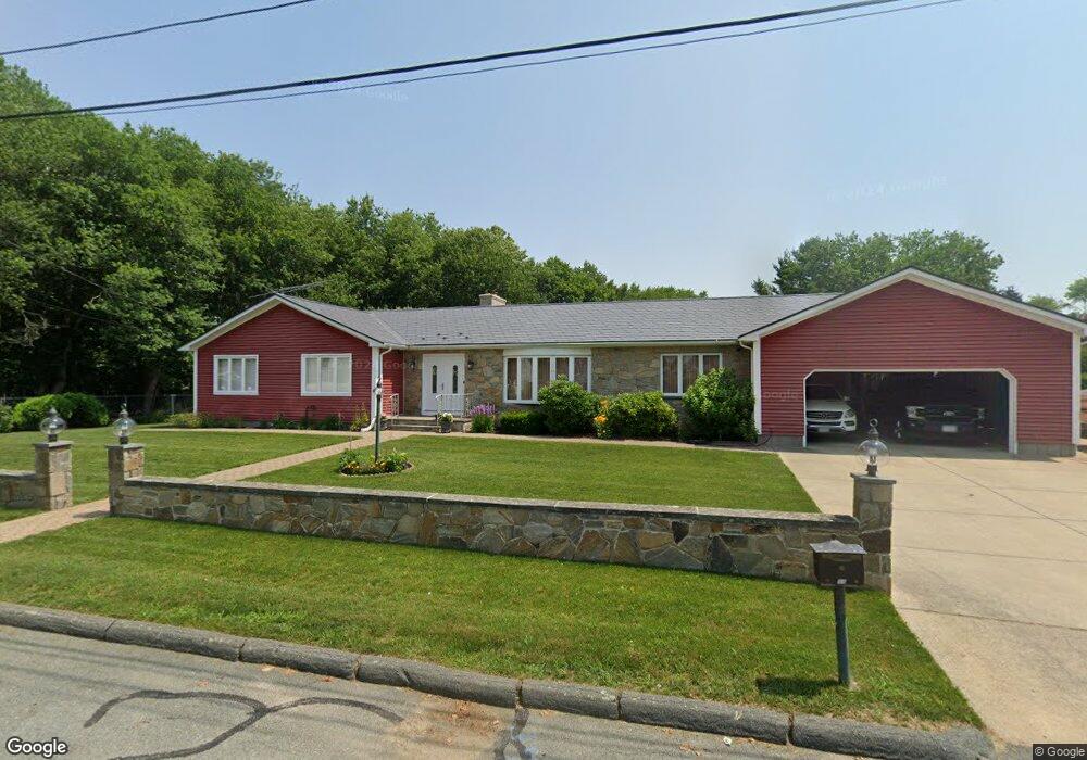 14 Oaklawn Dr, North Dartmouth, MA 02747 - photo 1