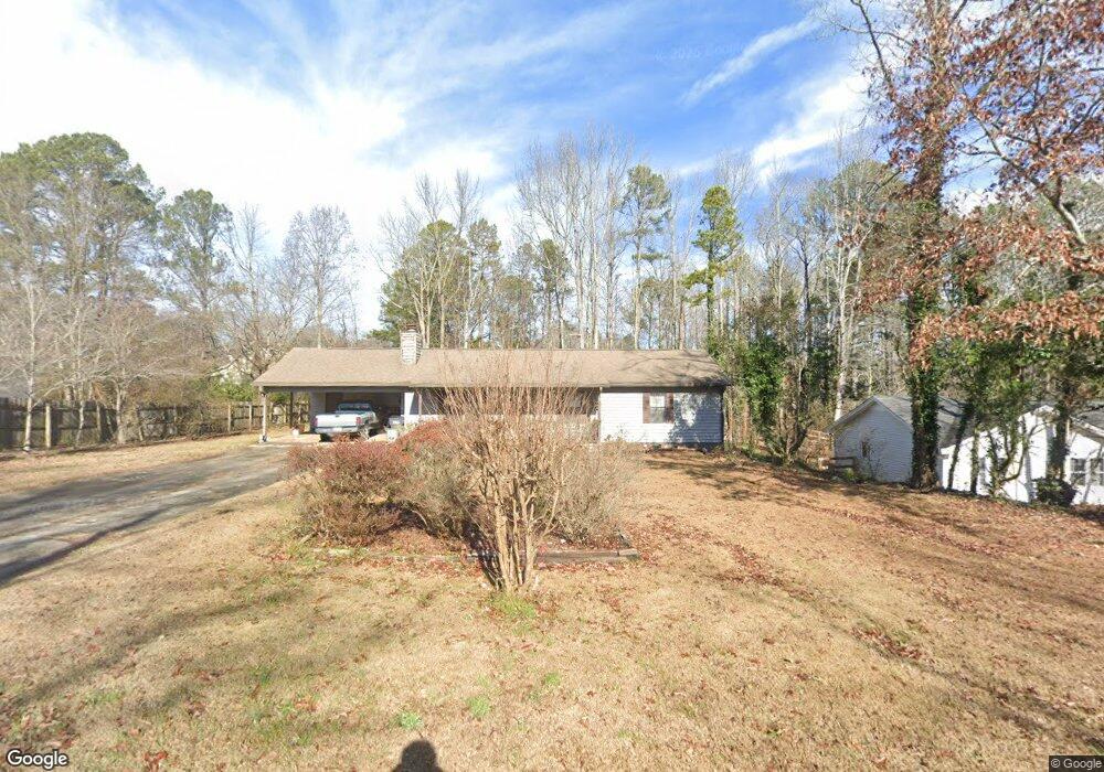 1142 Owen Cir, Sugar Hill, GA 30518 - photo 1