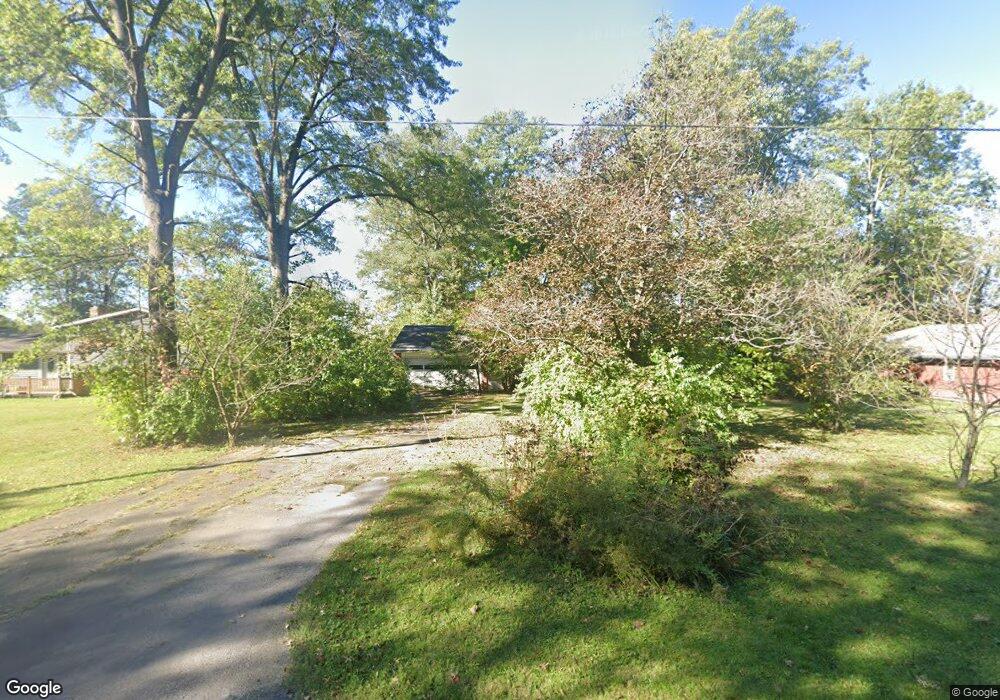 1938 Lorain Dr, Lima, OH 45805 - photo 1