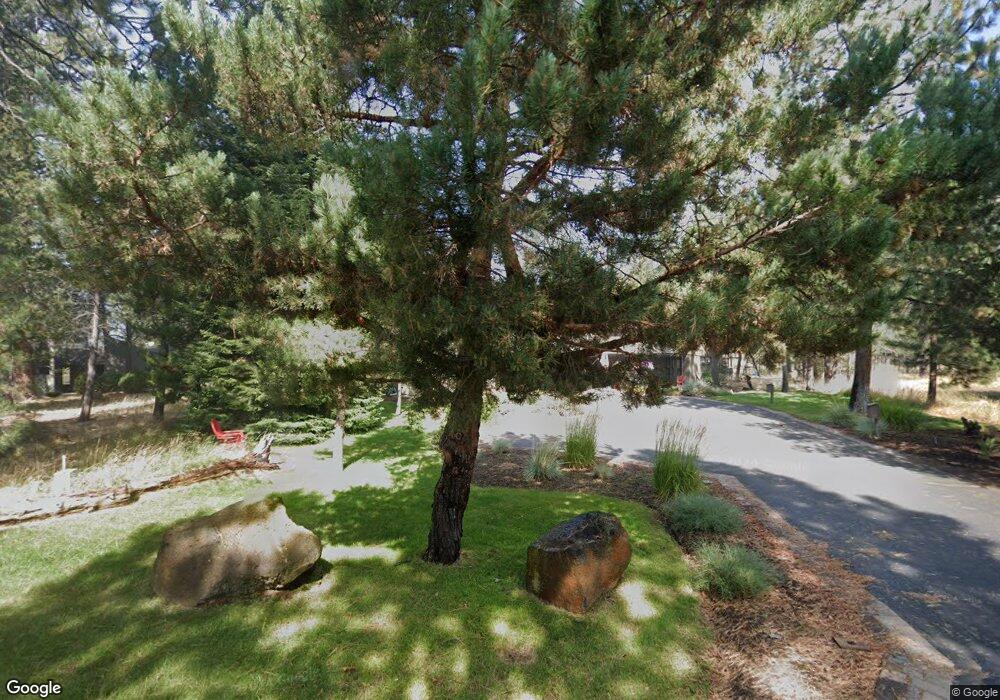 17648 Sisters Ln, Bend, OR 97707 - photo 1