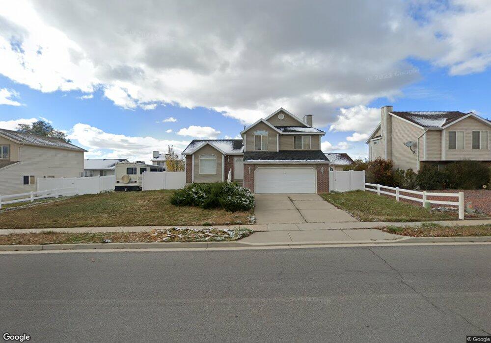 1575 N 300 E, Layton, UT 84041 - photo 1
