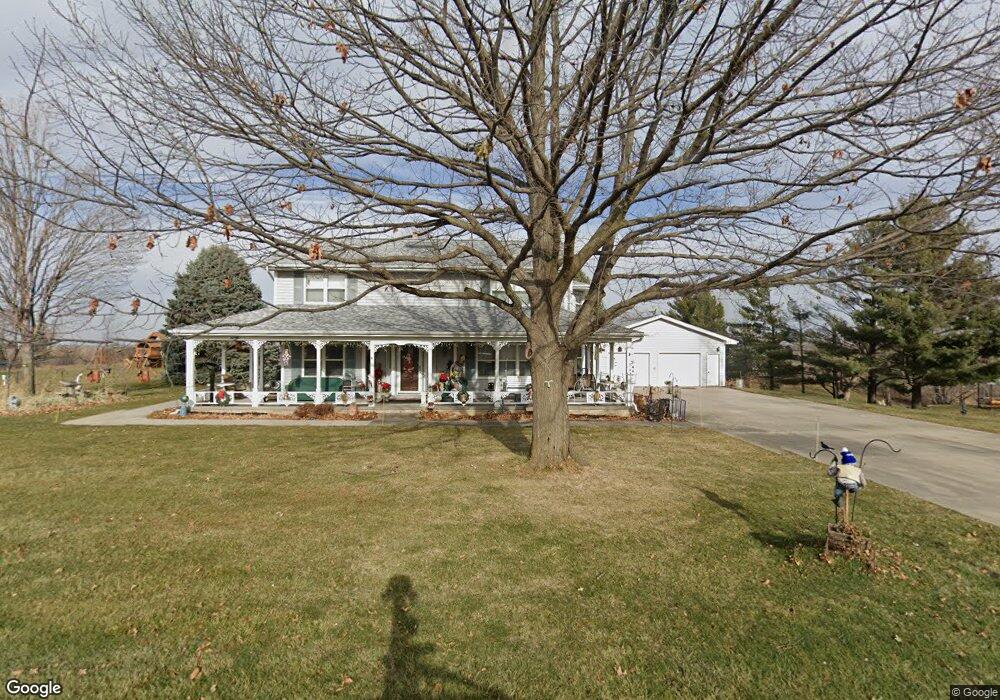 800 High Ave, Newton, IA 50208 - photo 1