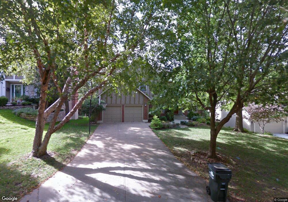 13707 W 75th Place, Shawnee, KS 66216 - photo 1