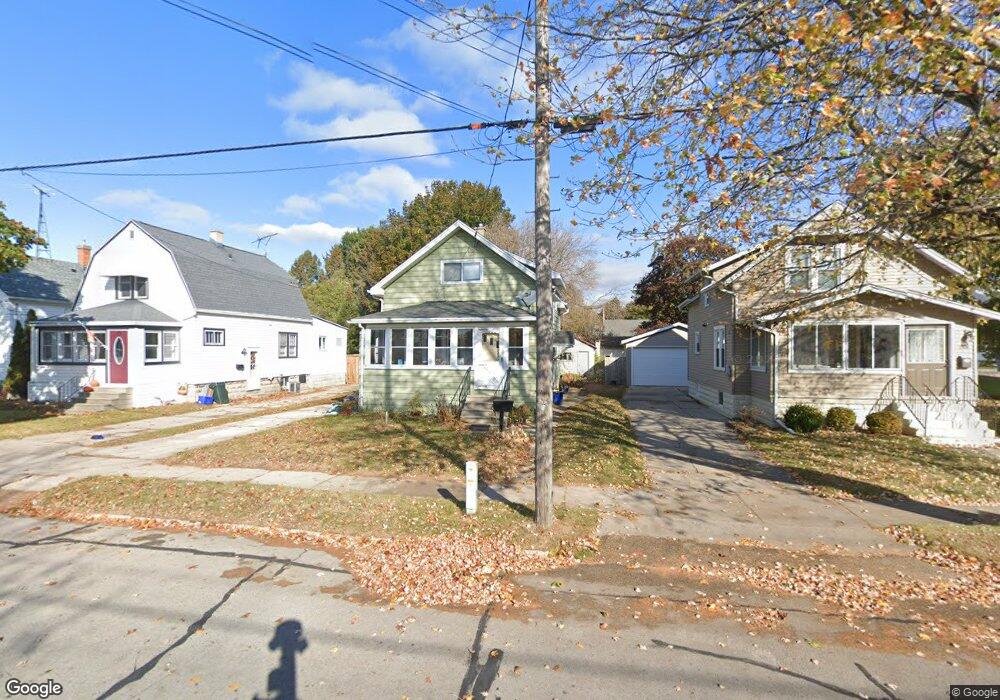 2110 13th St, Two Rivers, WI 54241 - photo 1