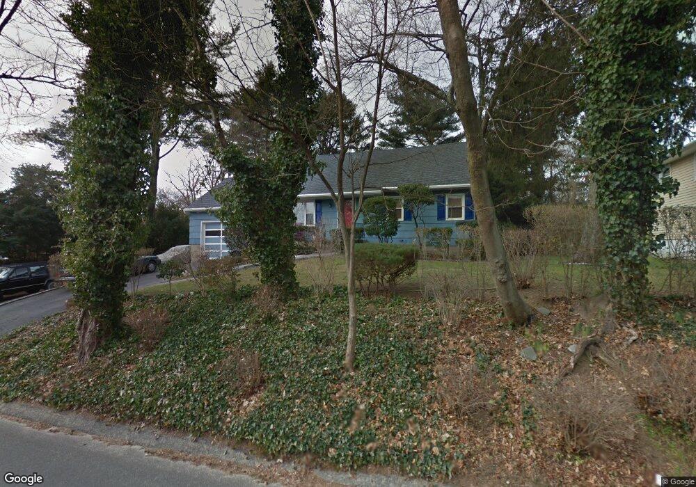 5 Red Spring Ln, Glen Cove, NY 11542 - photo 1