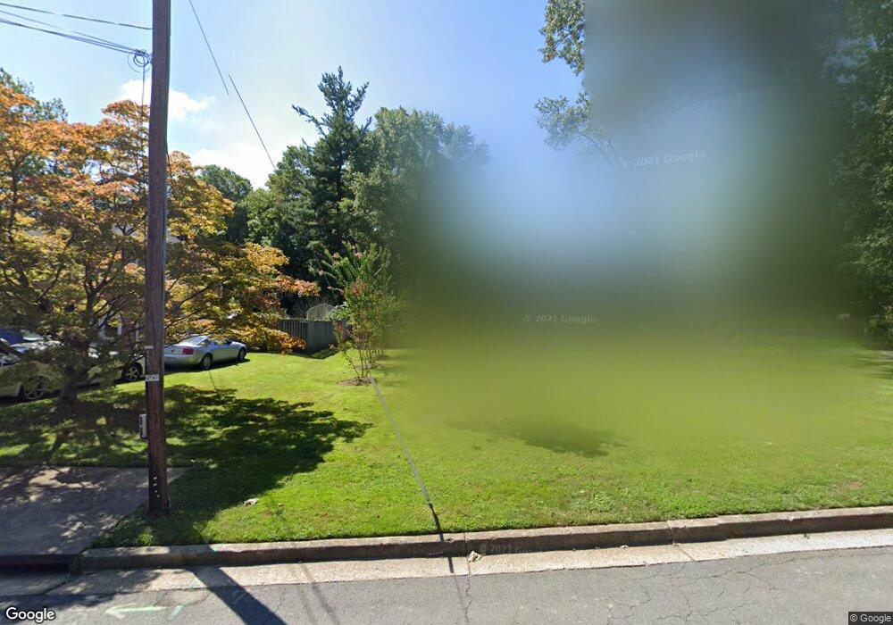 10943 Byrd Dr, Fairfax, VA 22030 - photo 1