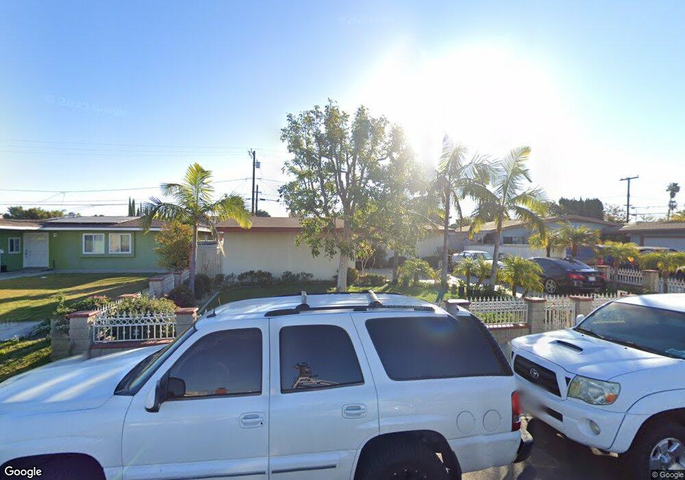828 S Kenmore St, Anaheim, CA 92804 - photo 1