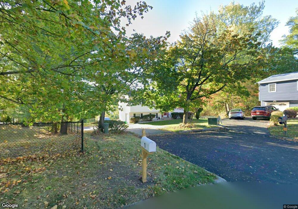 1 Hague Ct, Nanuet, NY 10954 - photo 1