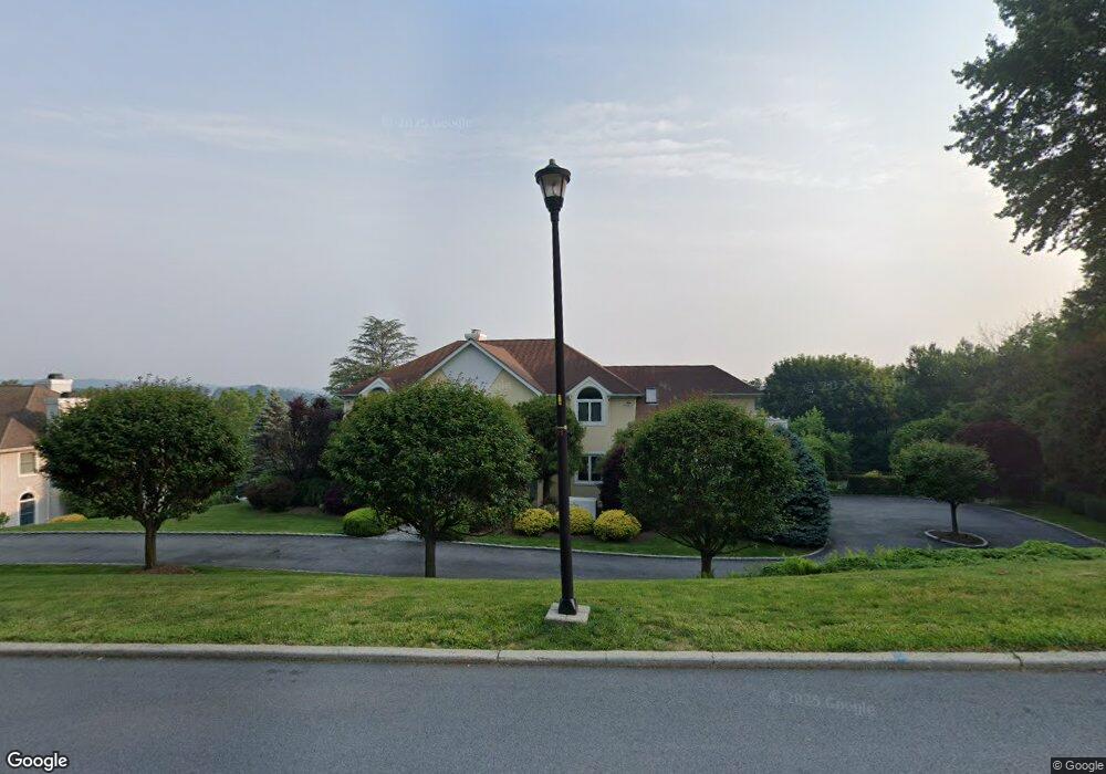 60 Heritage Dr, Pleasantville, NY 10570 - photo 1