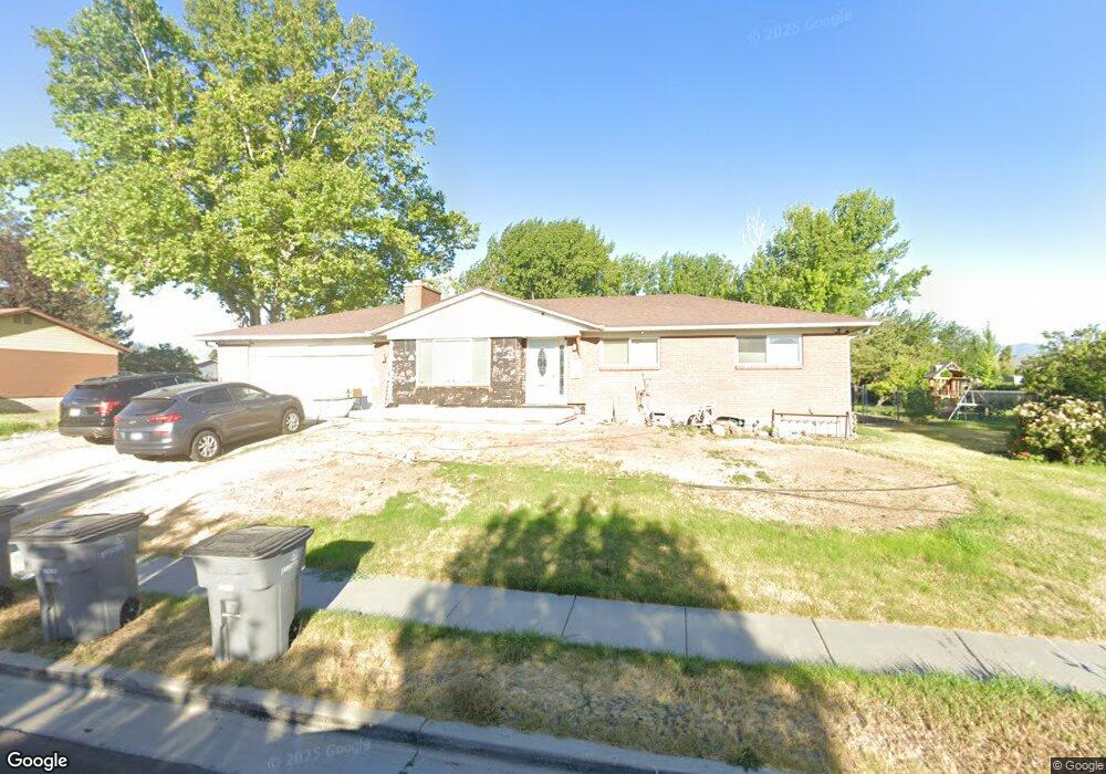 10130 S 3345 W, South Jordan, UT 84095 - photo 1