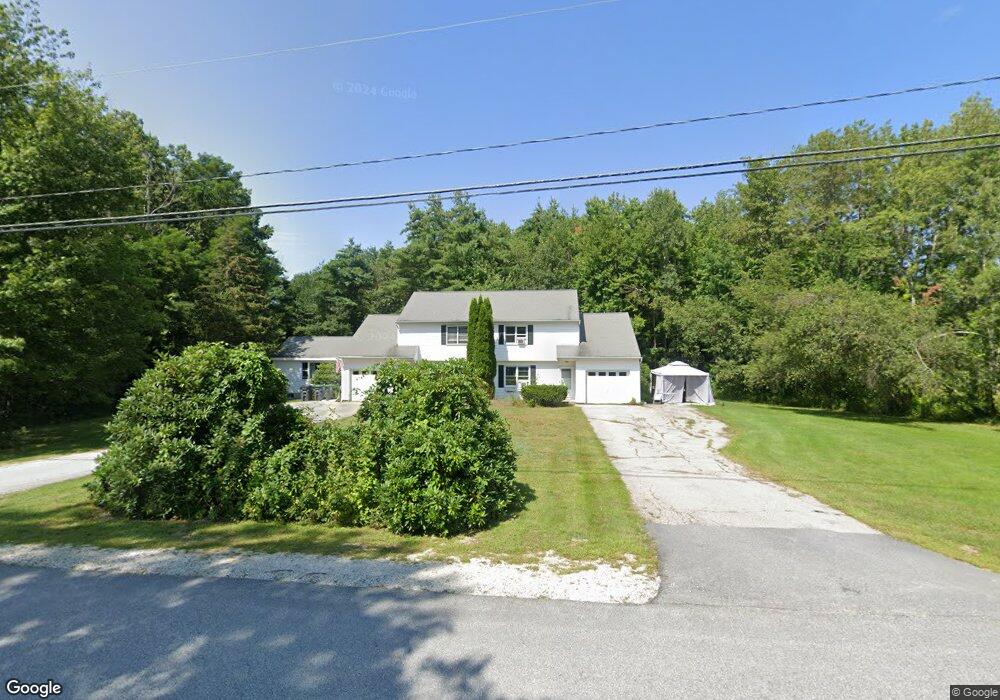 352 Beacon Hill Rd unit B, Pembroke, NH 03275 - photo 1