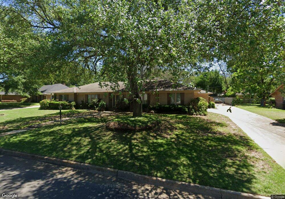 800 Trenton Dr, Tyler, TX 75703 - photo 1