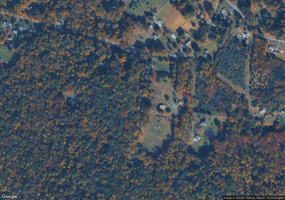 474 Sycamore Rd, Douglassville, PA 19518 - photo 1