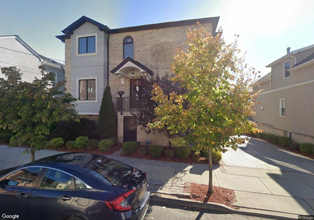 316 3rd St unit 314, Cliffside Park, NJ 07010 - photo 1