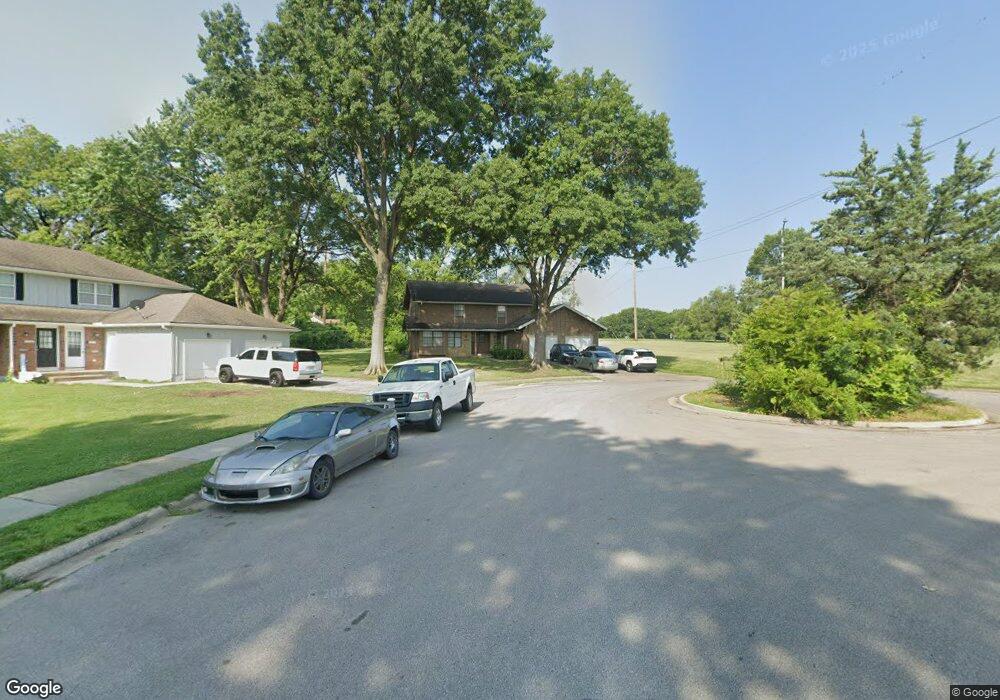 11213 W 71st Place, Shawnee, KS 66203 - photo 1