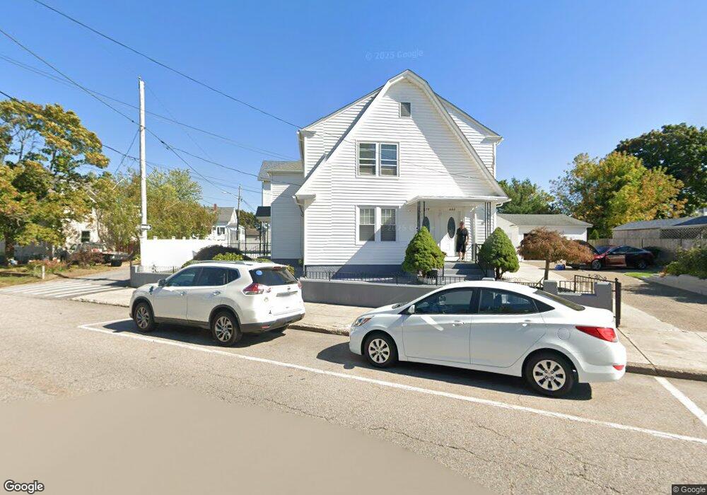 279 Mendon Ave, Pawtucket, RI 02861 - photo 1