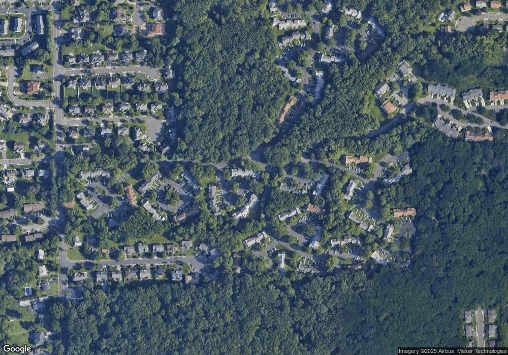 702 Timber Oaks Rd unit 2, Edison, NJ 08820 - photo 1