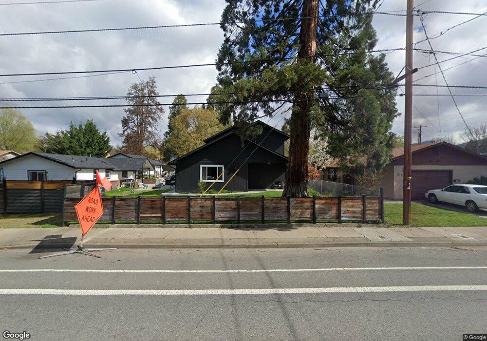 514 SE M St, Grants Pass, OR 97526 - photo 1