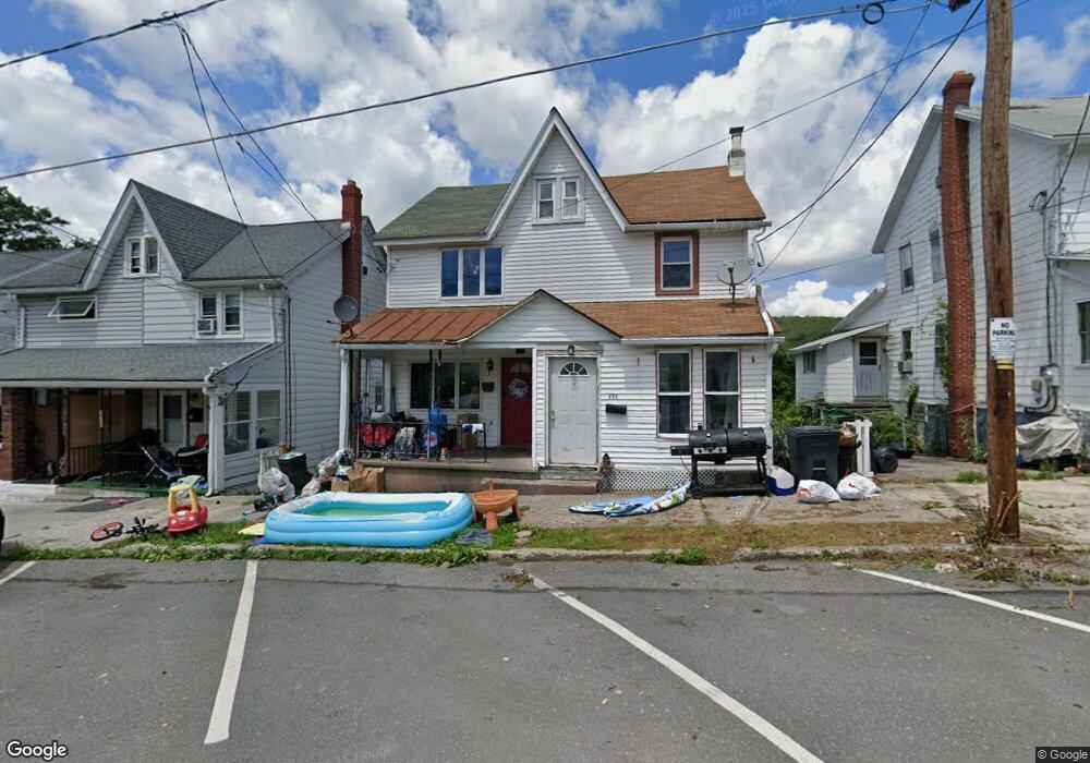 521 E Ridge St, Lansford, PA 18232 - photo 1