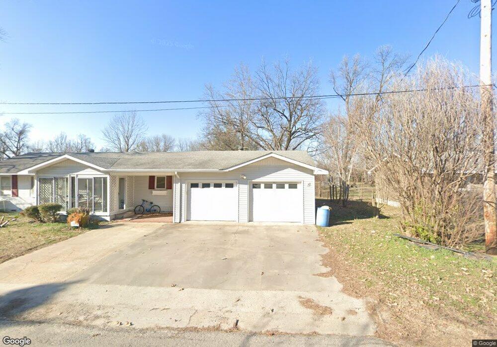 317 Phillips Ave, New Madrid, MO 63869 - photo 1