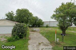 402 S Main St, Findlay, IL 62534
