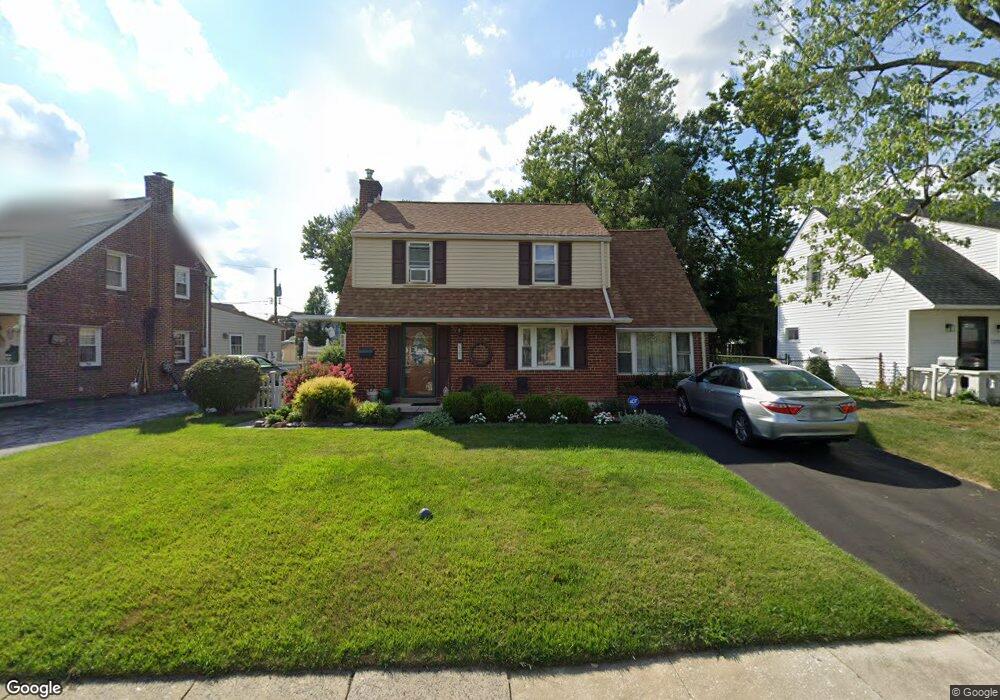 2207 Locust Rd, Morton, PA 19070 - photo 1