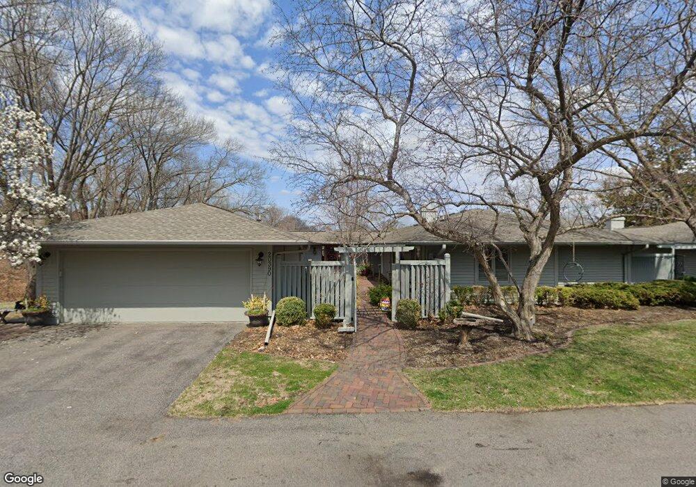 20390 Knights Bridge Rd, Excelsior, MN 55331 - photo 1