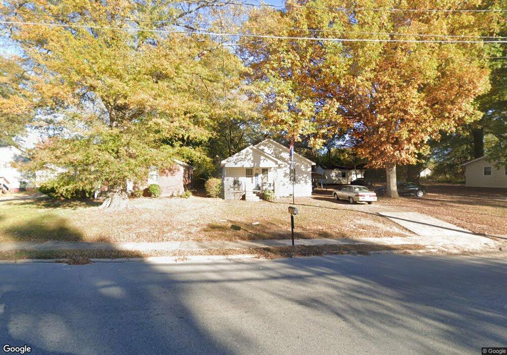 811 Barnes St, Reidsville, NC 27320 - photo 1