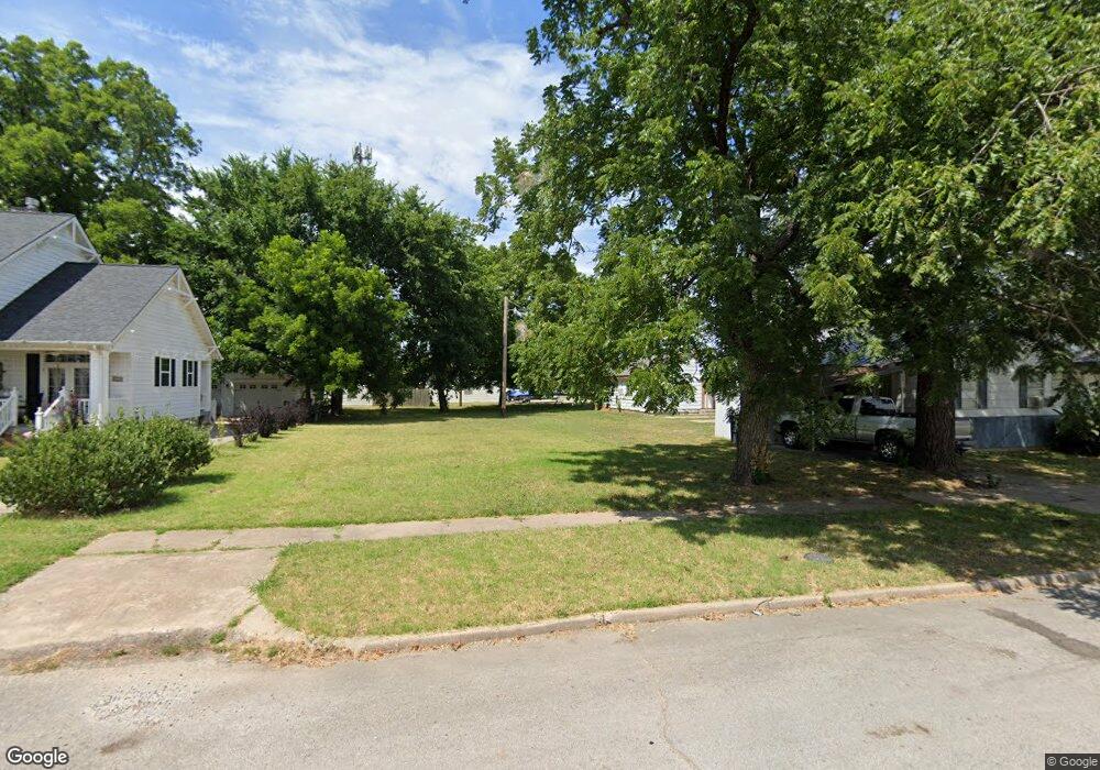 217 E 4th St, Skiatook, OK 74070 - photo 1