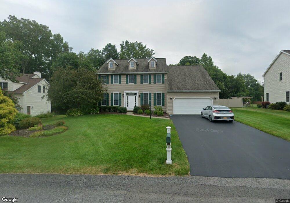 140 Kennewyck Cir, Slingerlands, NY 12159 - photo 1