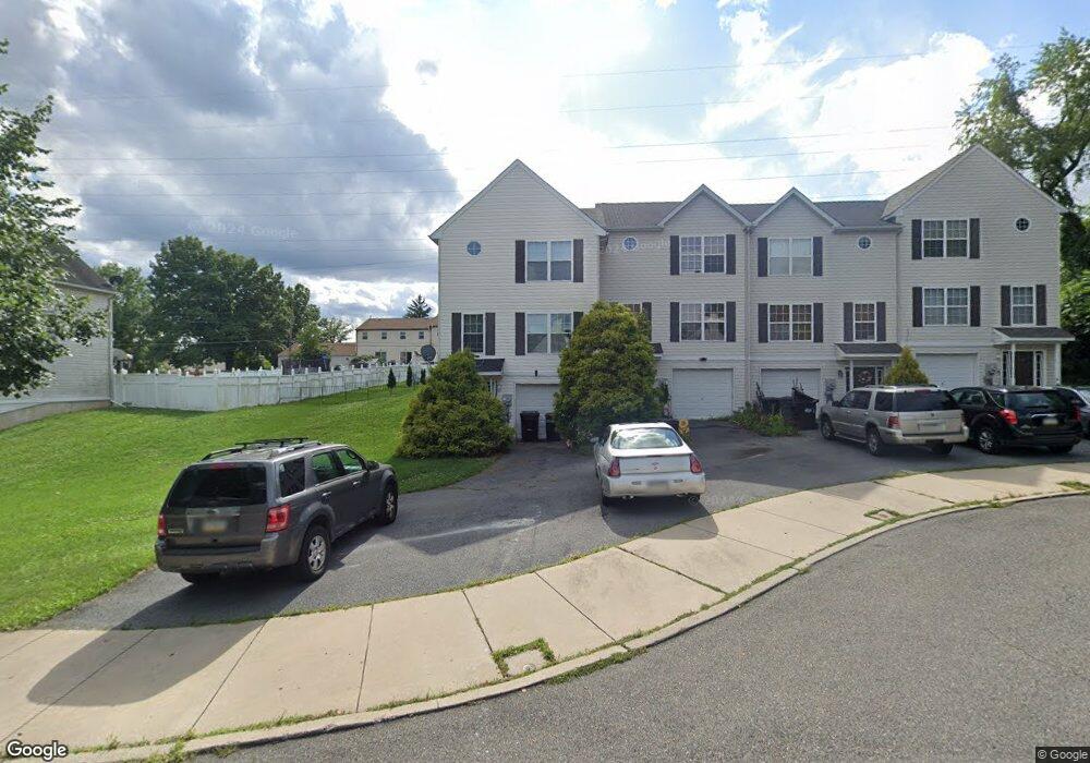 710 Bach Ct, Freemansburg, PA 18017 - photo 1