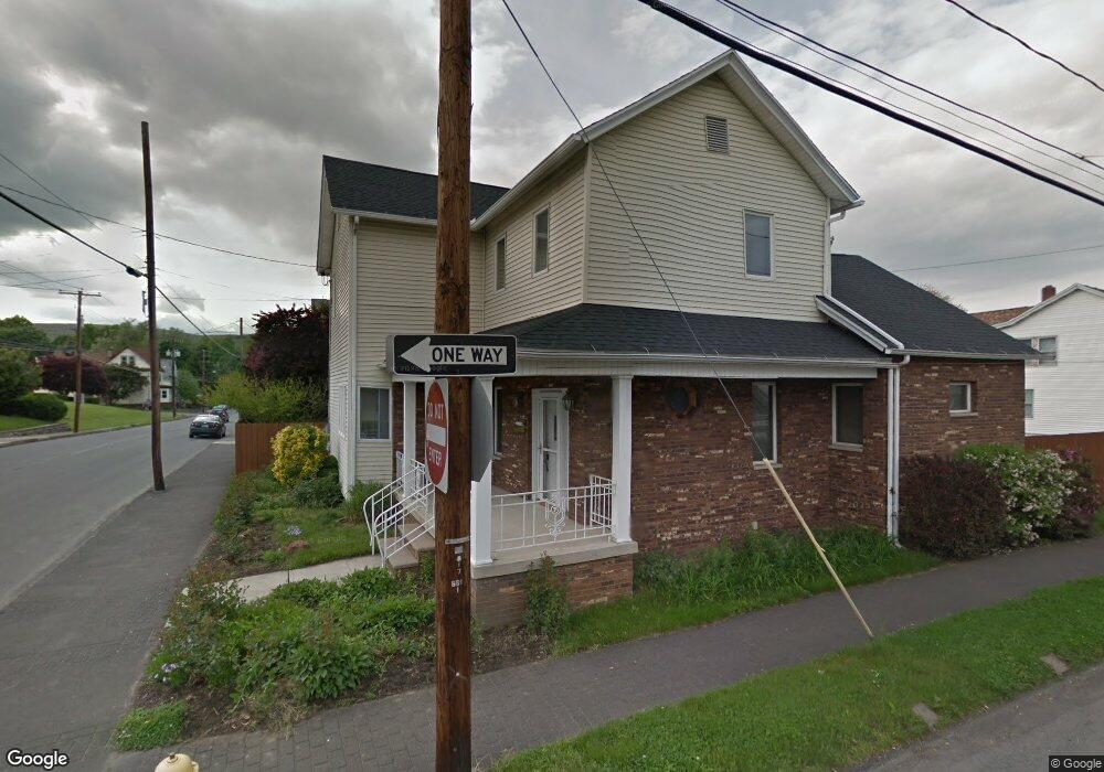 1702 Washburn St, Scranton, PA 18504 - photo 1