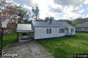 4 Key Ln, Allen, KY 41601