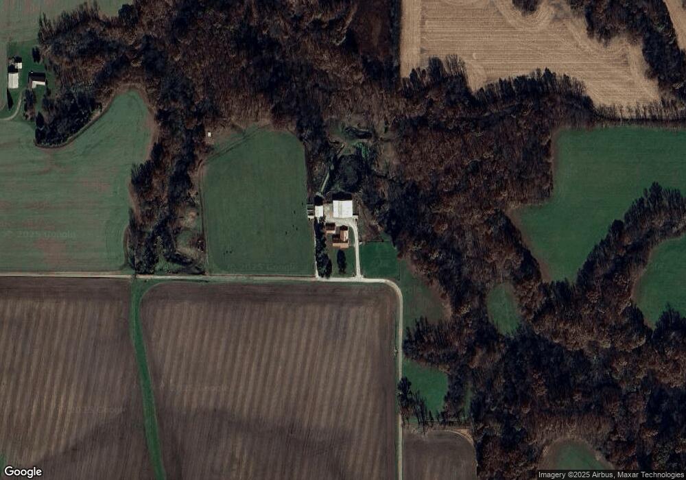 2102 W Watt Rd, Covington, IN 47932 - photo 1