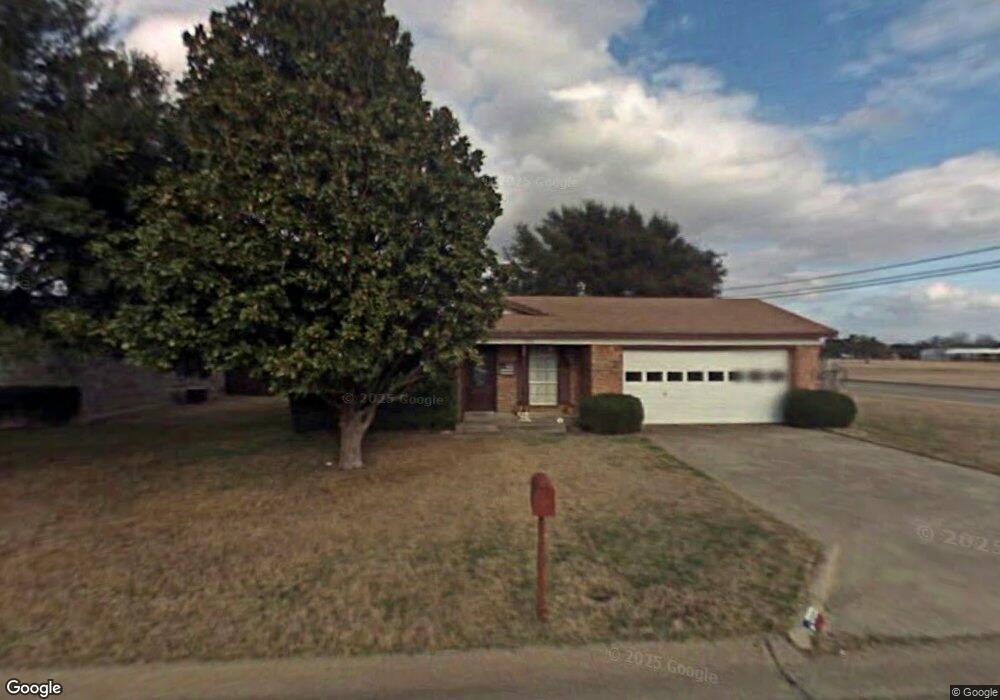 1900 Armstrong St, Cleburne, TX 76033 - photo 1