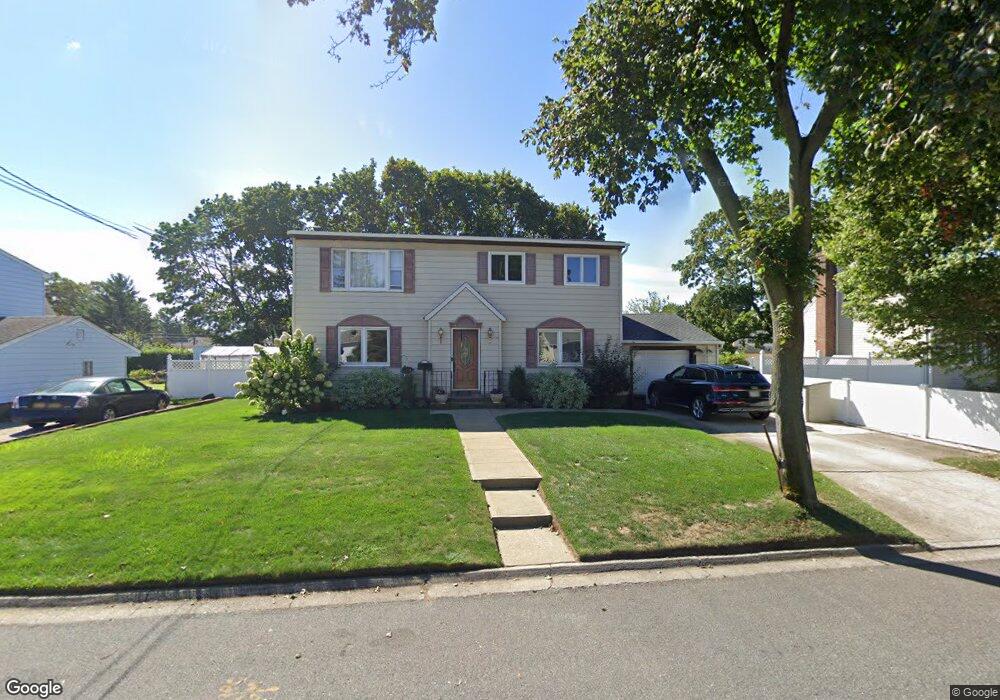 733 11th St, West Babylon, NY 11704 - photo 1