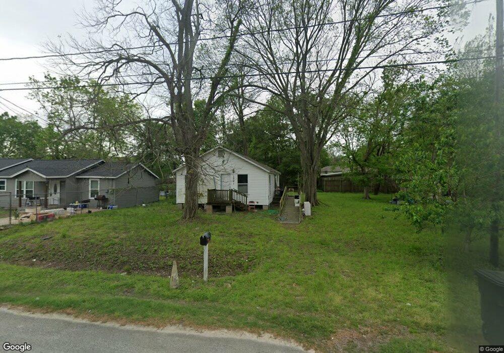 1021 Lucky St, Houston, TX 77088 - photo 1