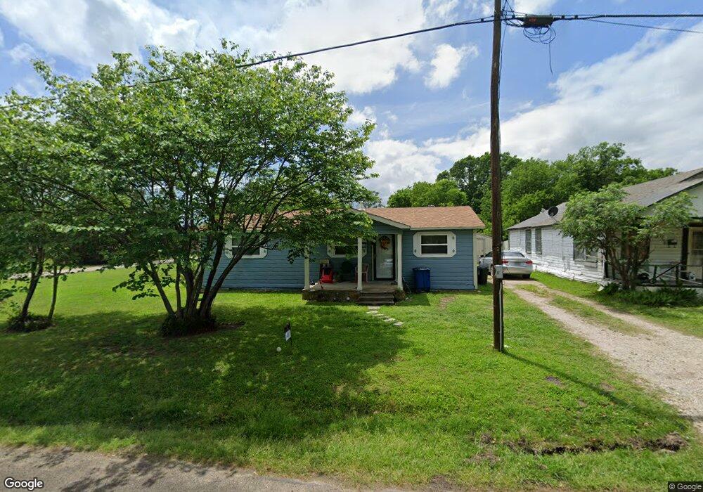 1403 N Breckenridge St, Ennis, TX 75119 - photo 1