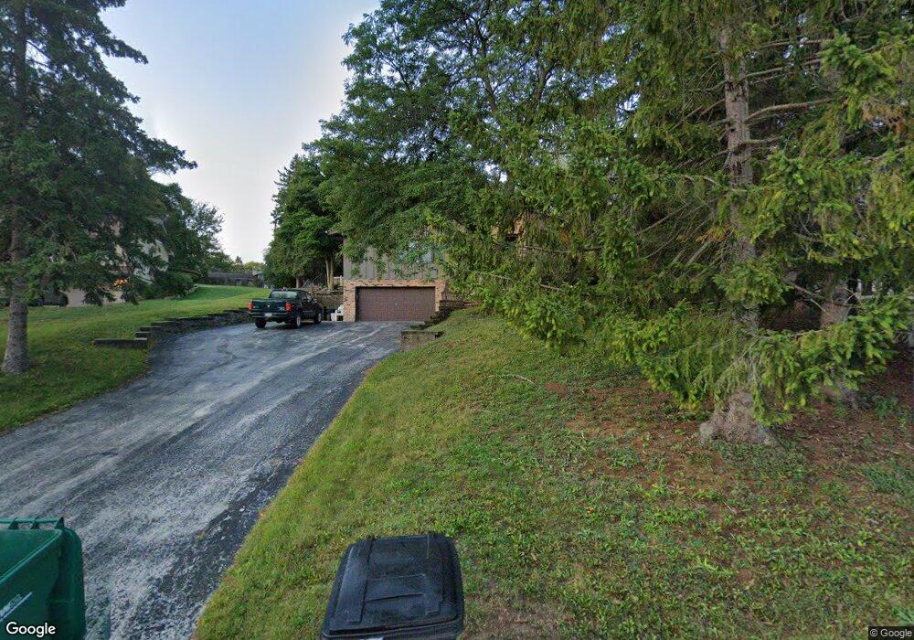 N82W15855 Valley View Dr, Menomonee Falls, WI 53051 - photo 1