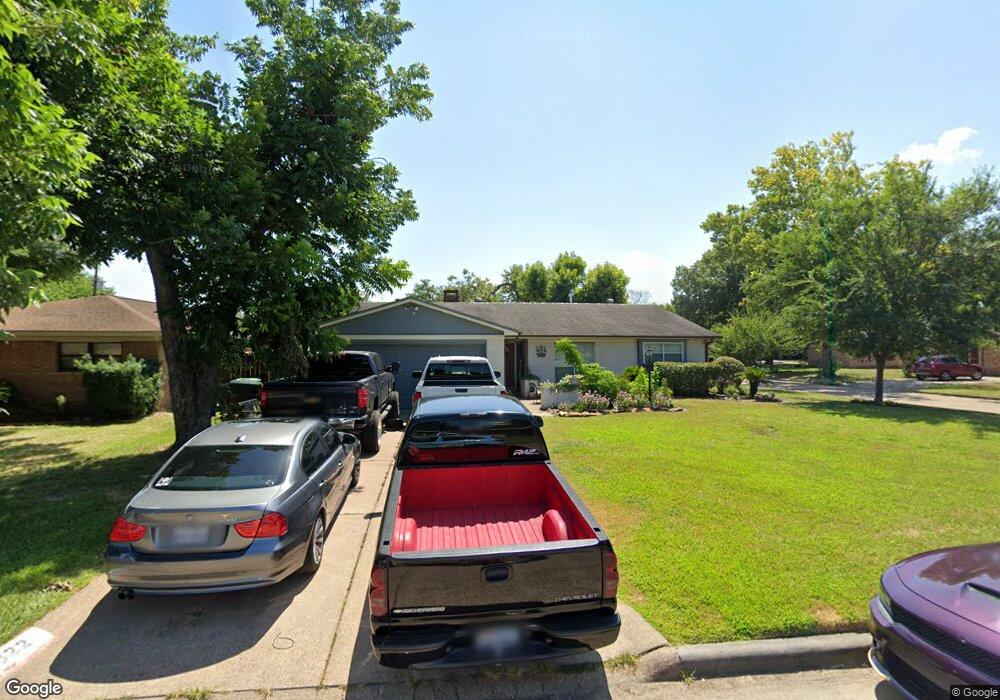 9322 Valwood Ct, Houston, TX 77088 - photo 1