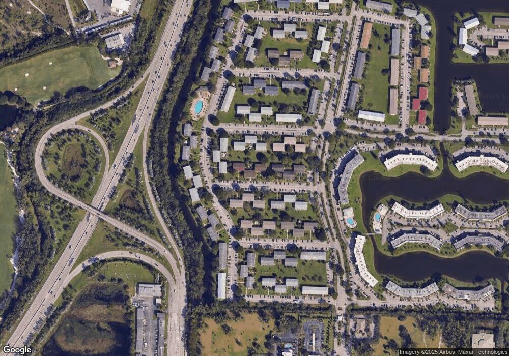 370 Windsor P unit 370, West Palm Beach, FL 33417 - photo 1