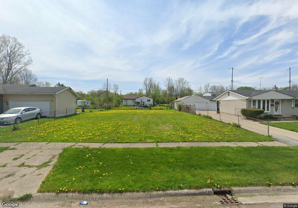 2291 Toby Beth Dr, Flint, MI 48505 - photo 1