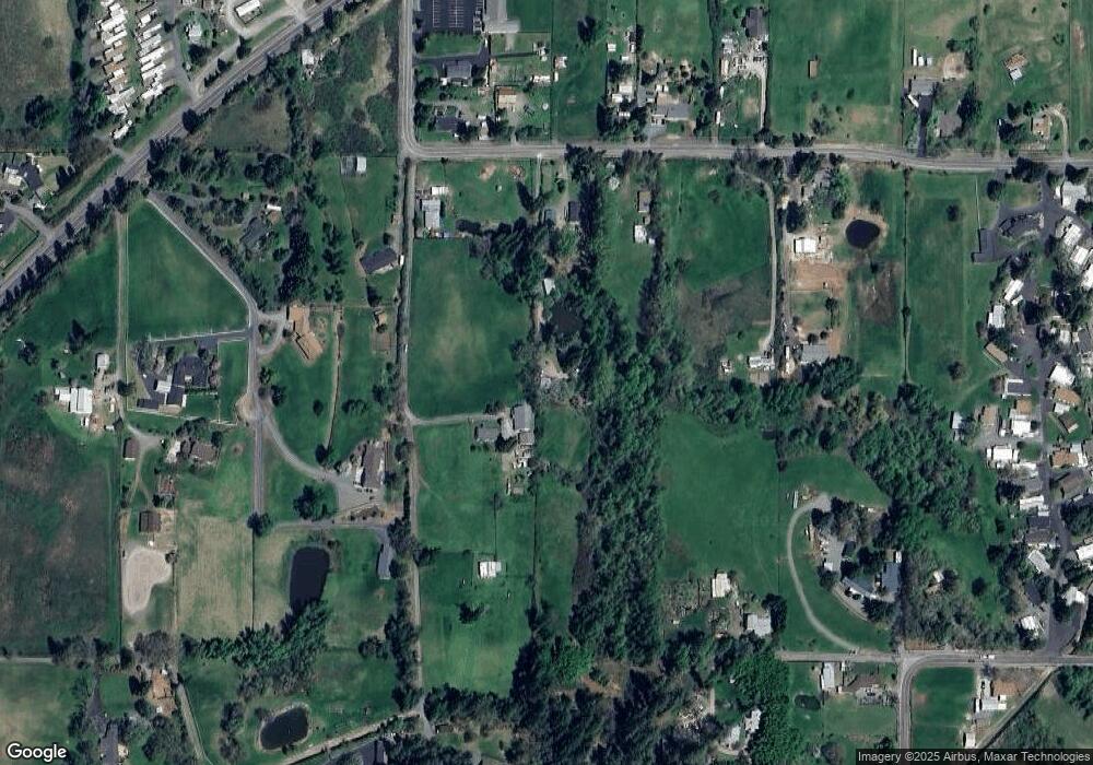 2425 Wolf Ln, Grants Pass, OR 97527 - photo 1