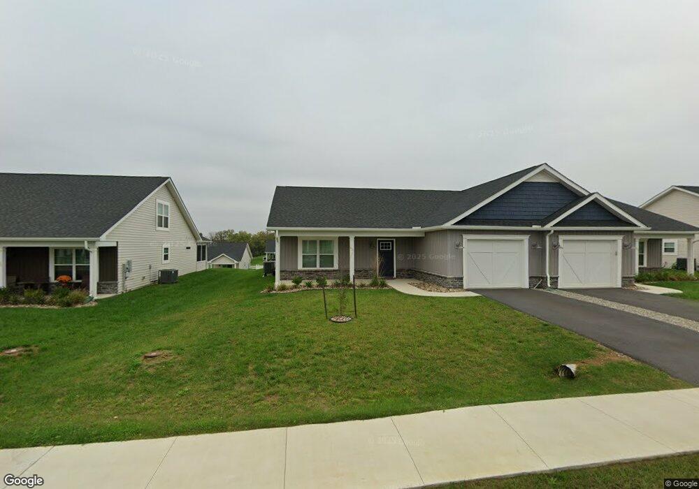 435 Dripping Spring Dr, Hedgesville, WV 25427 - photo 1