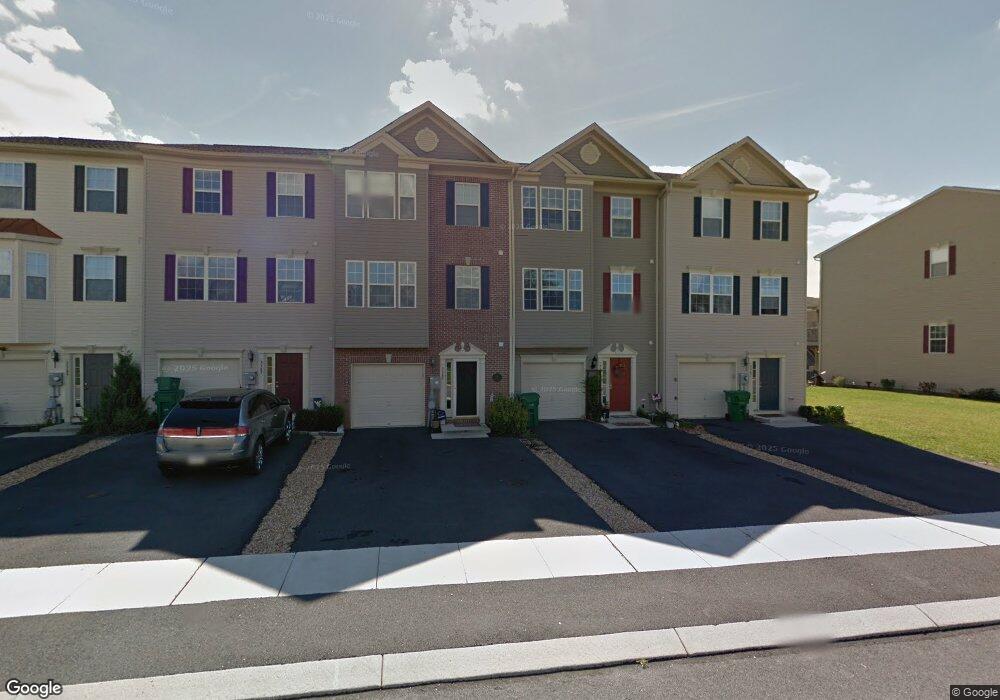 3383 Cornerstone Ct, Chambersburg, PA 17201 - photo 1