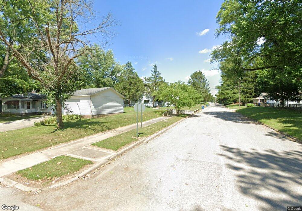 911 Crockett St, Covington, IN 47932 - photo 1